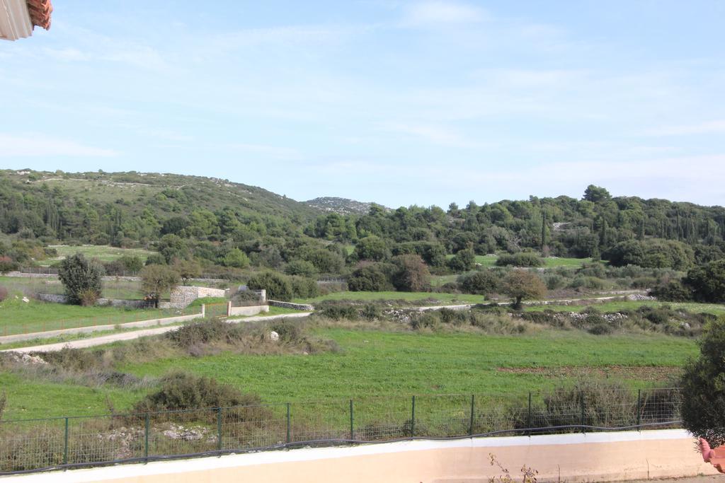 Niso Villas Gyri Exterior photo